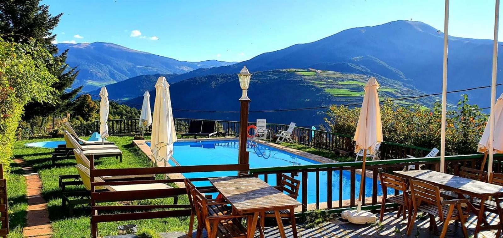 Hotel Terralta Campelles Bagian luar foto