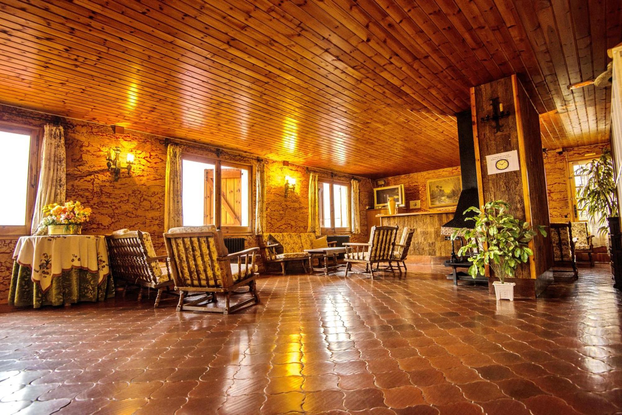 Hotel Terralta Campelles Bagian luar foto